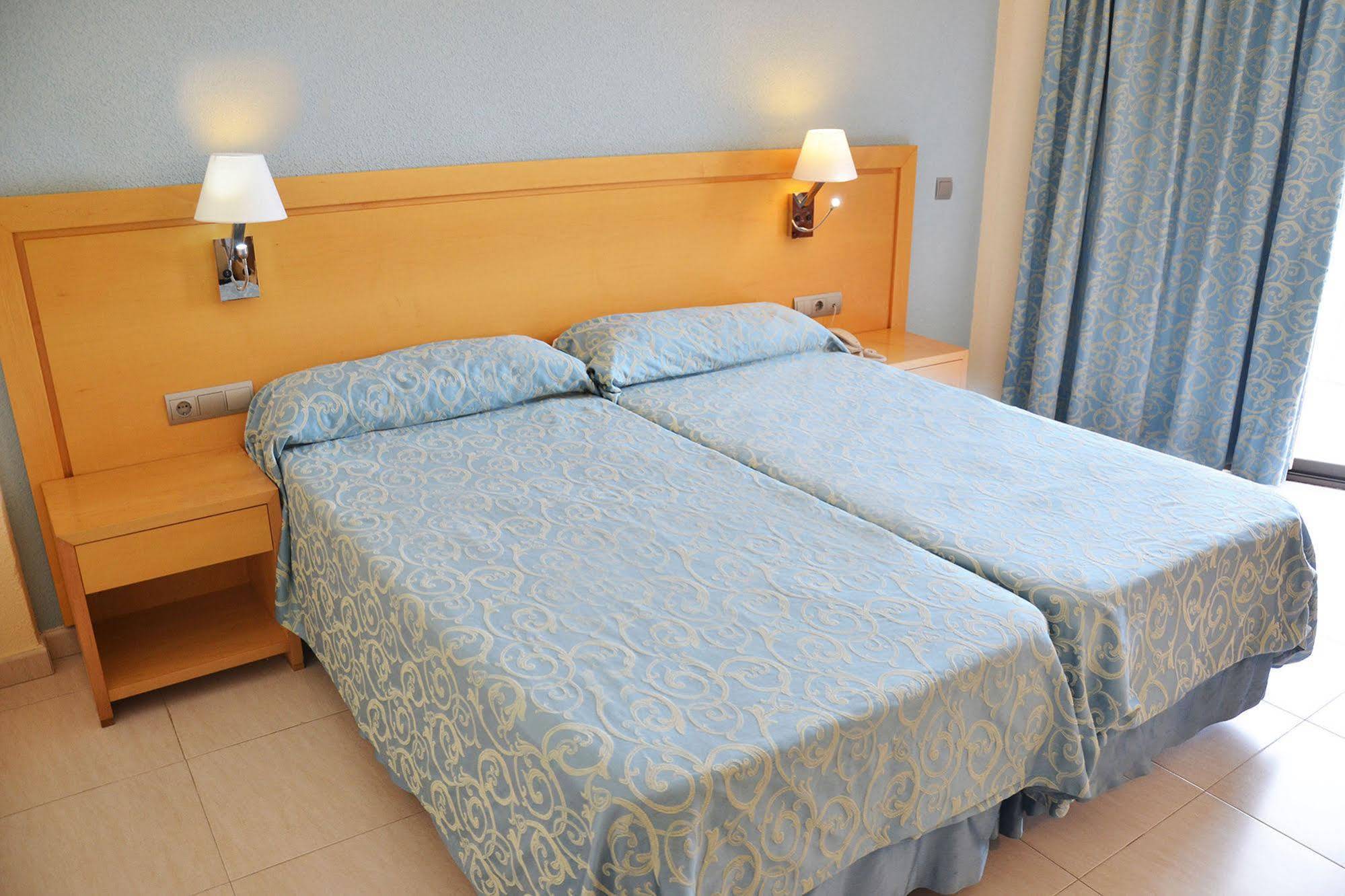 Hotel Vibra S'Estanyol 3*
