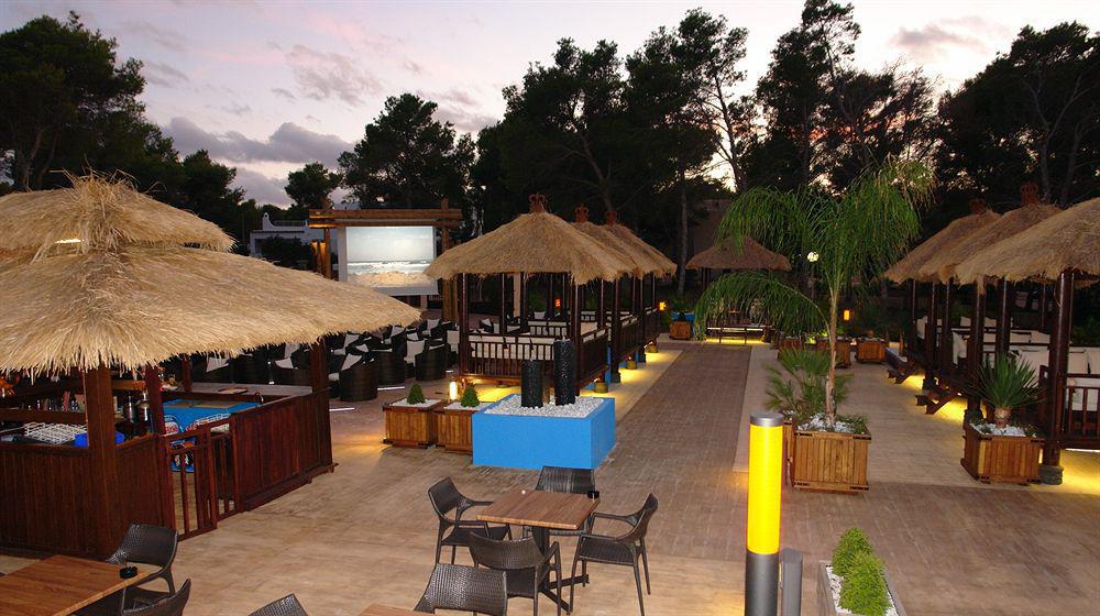 Invisa Club Cala Blanca Hotel 3*