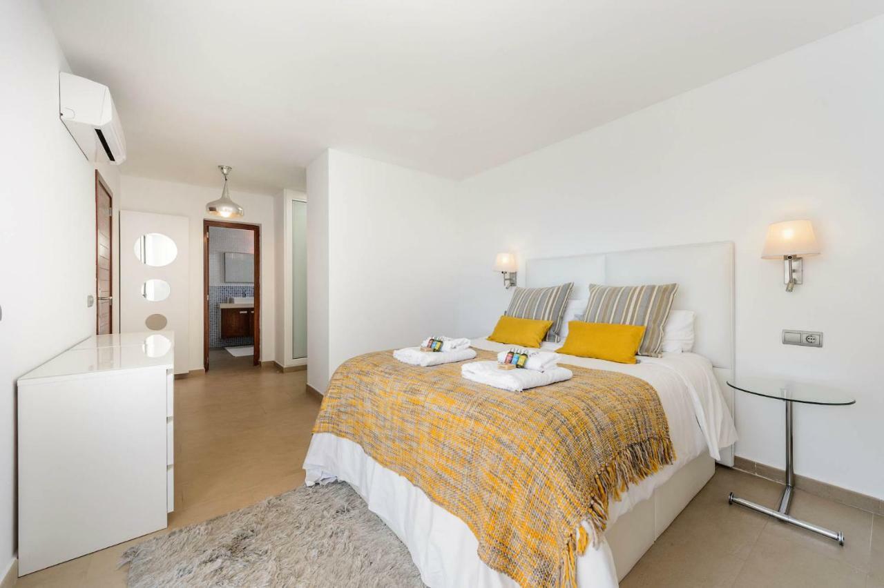 Holiday home Casa Roca Compartida