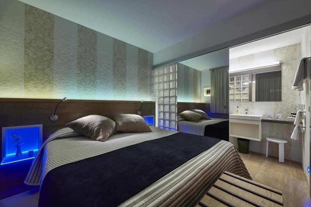 Lux Isla Hotel 3*