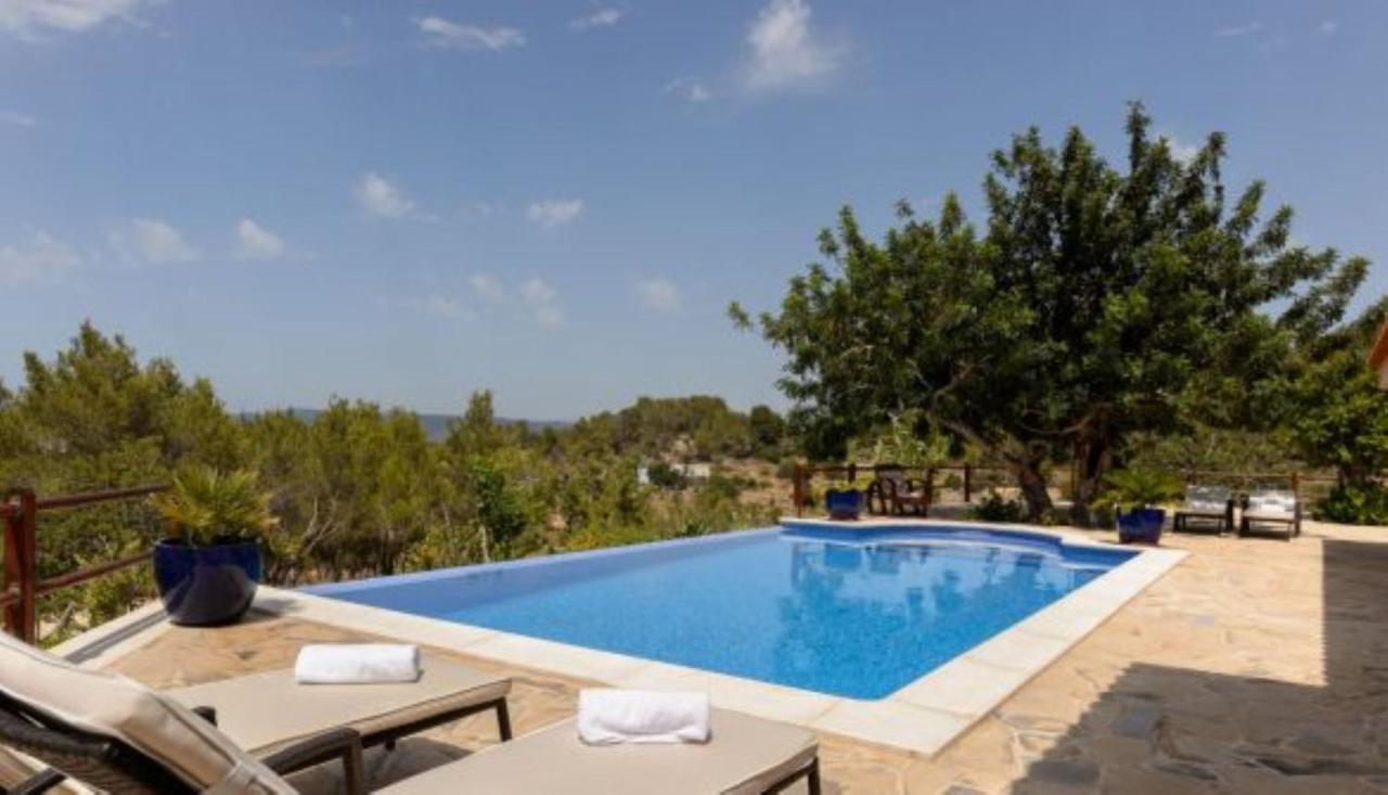 Casa Ibicenca Con Piscina Privada Villa