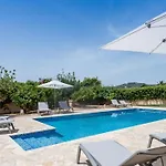 Villa Etruria close to Playa d\'en Bossa