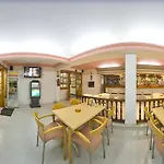 Hostal Adelino