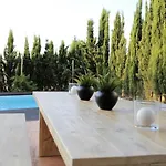 Modern Villa Montecristo