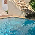 Villa Urbana Con Piscina En Playa Den Bossa