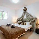 Villa Amarantos