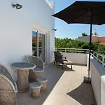 Villa Amarantos