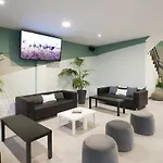 Hotel Base