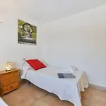 Villa With Pool And Sea Views