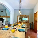 Villa Aurora
