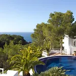 Hotel Village