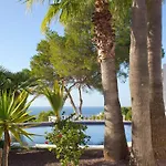 Hotel Village