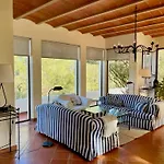 Belvilla By Oyo Casa Lourdes