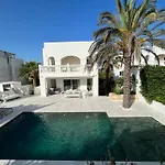 Moderne Villa Mit Pool