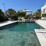 Moderne Villa Mit Pool