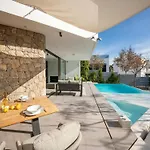Villa In Carrer Del Kiwi