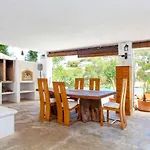 Classic Villa For 12- Pool, Bbq, Big Exterior Area