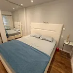 Room Near Pacha