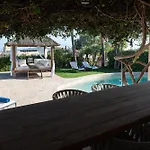 Can Calyssa Luxury Villa Near City Center