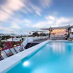 Gatzara Suites Santa Gertrudis