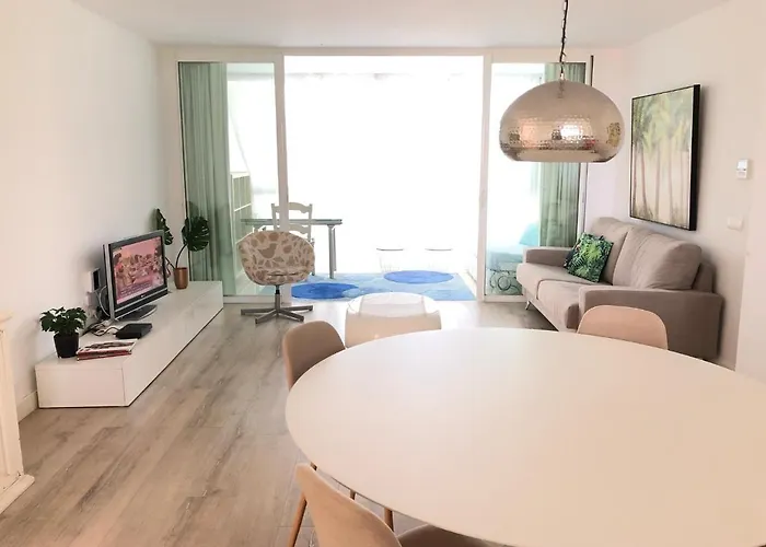Hippie Beach Ibiza Apartment