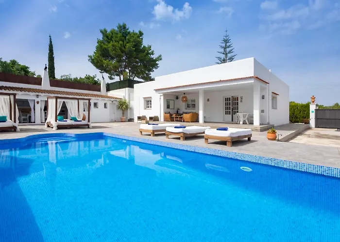 Villa In Ibiza Town With Private Pool, Sleeps 10