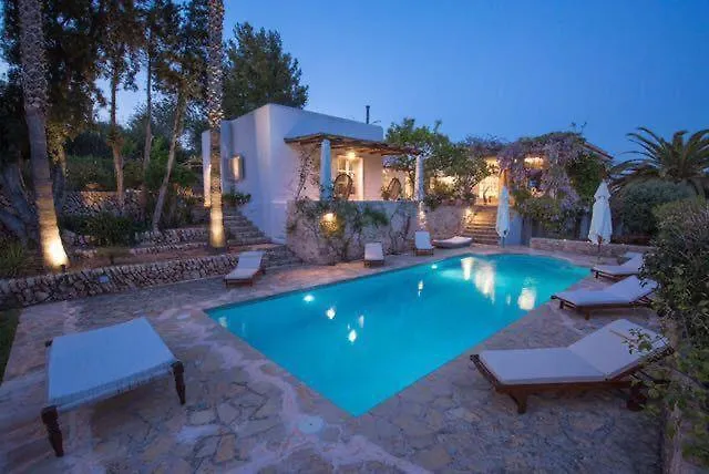 Can Torres Con Piscina Y Jardin, Santa Gertrudis