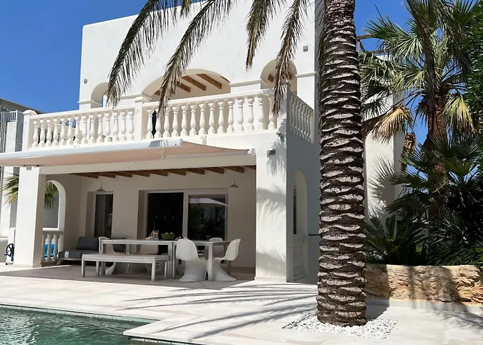 Moderne Villa Mit Pool