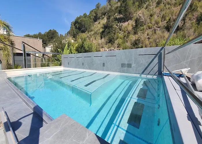 Unique Villa With Outdoor Hot Tub