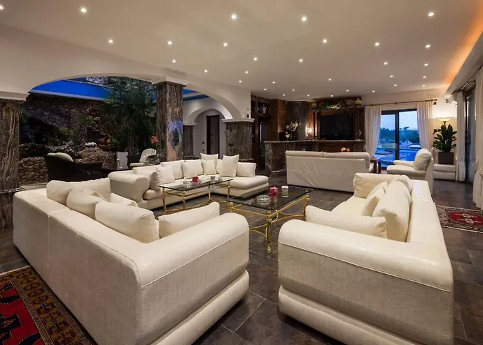 Villa With Direct Sea Access