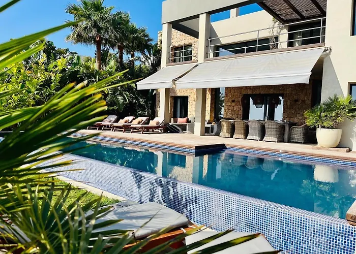 Lifestyle Villa Cap Martinet Ibiza