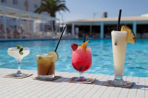 Jacaranda & Appartement Es Cana