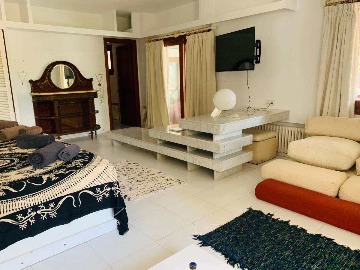 Bed & Breakfast Ibiza Paradise *