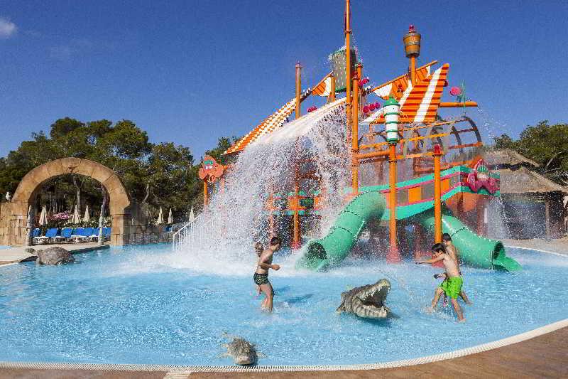 Invisa Club Cala Es Figueral