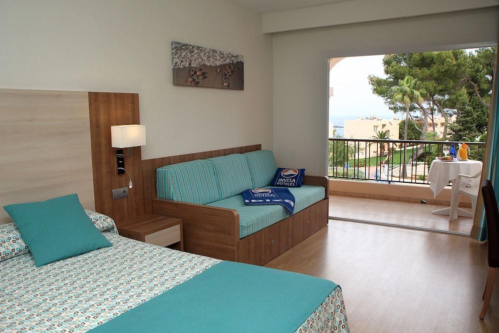 Invisa Club Cala Blanca 3* Es Figueral