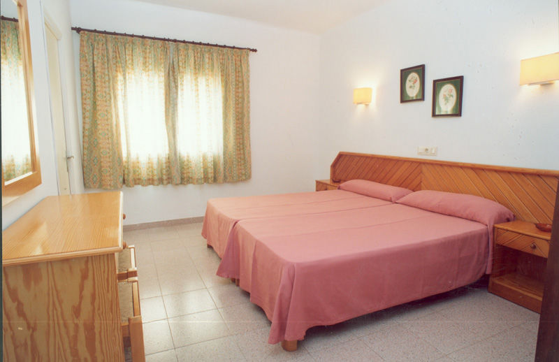 Roca * San Antonio (Ibiza)