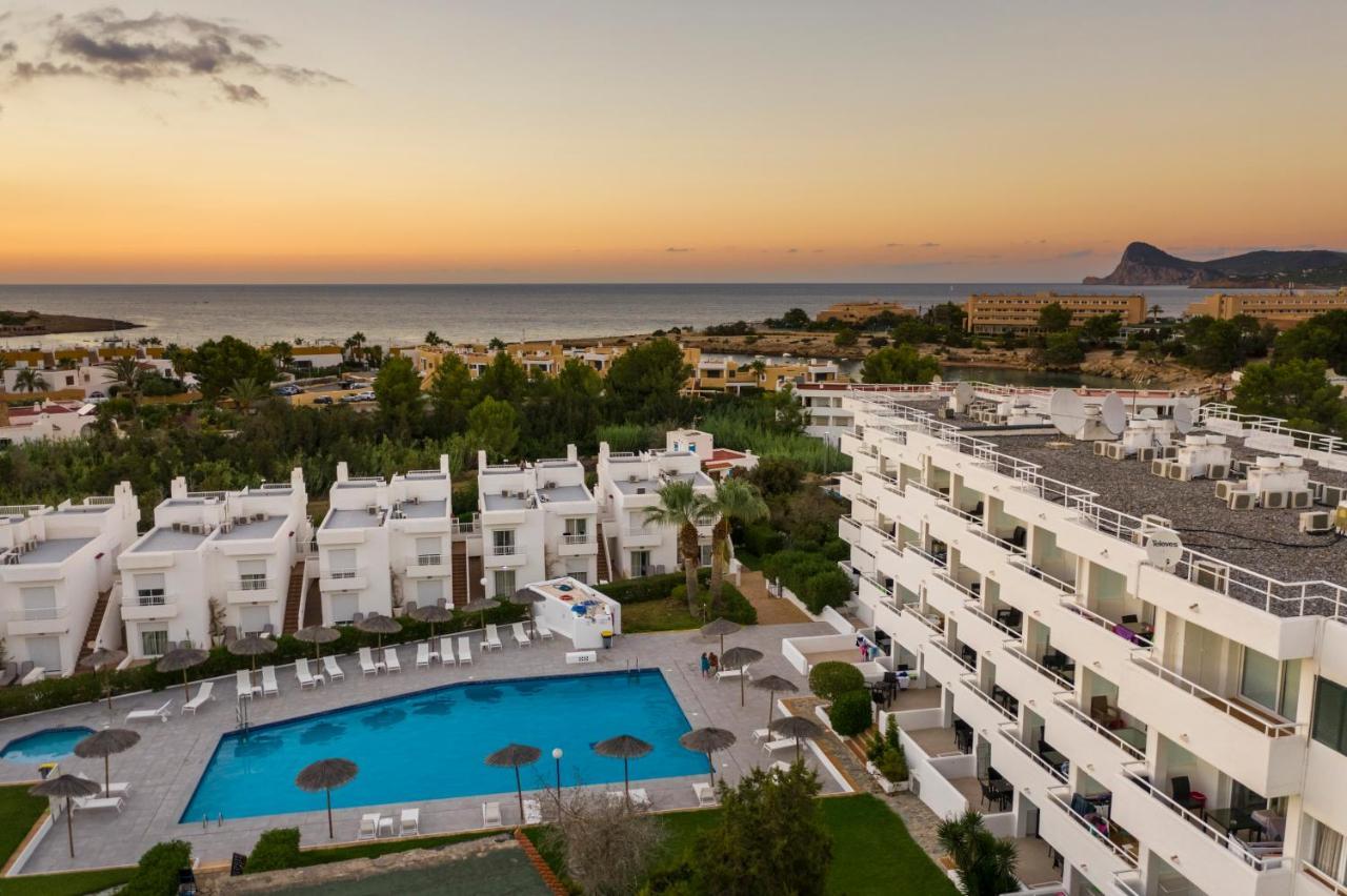 Aparthotel Camelina 3*