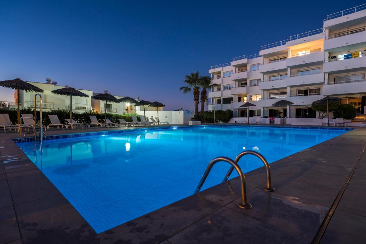 Aparthotel Camelina 3*