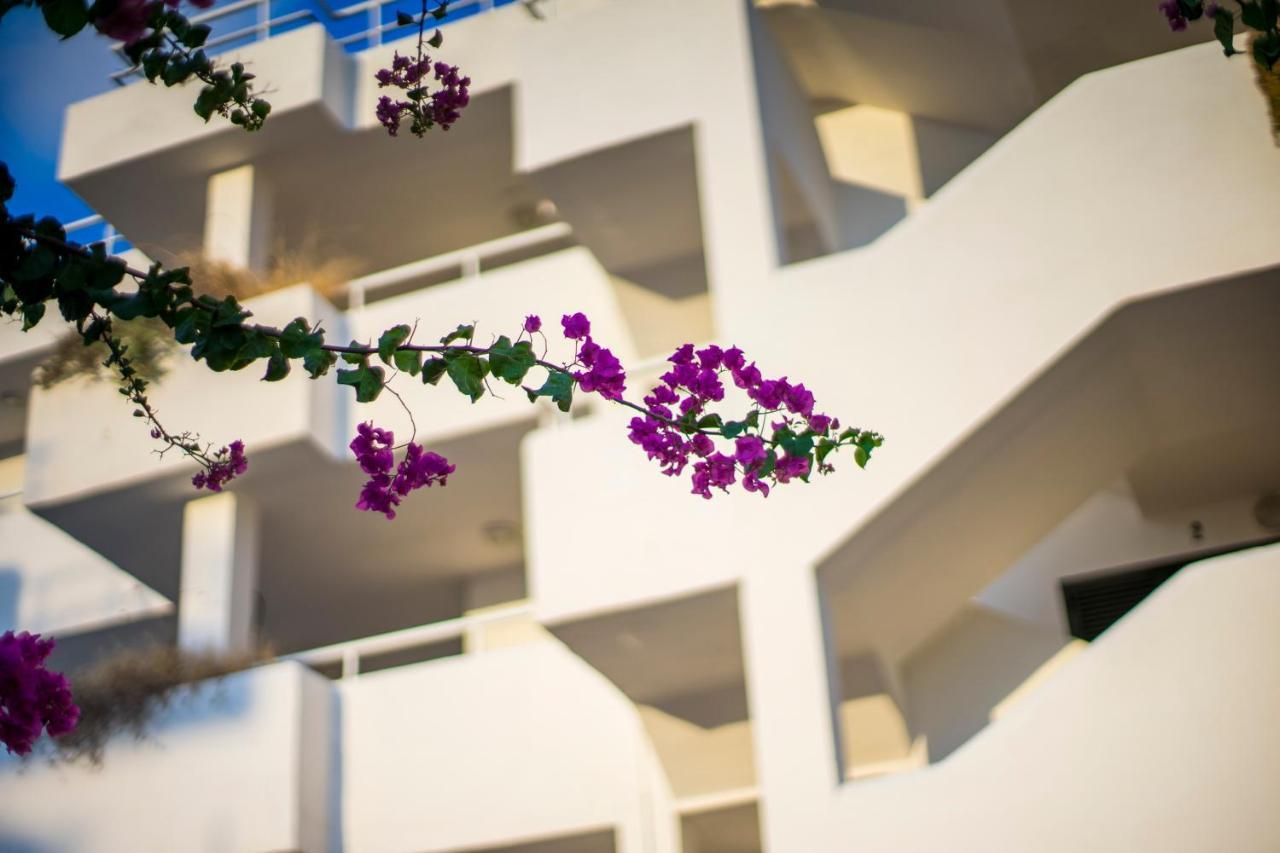 Camelina Aparthotel 3*