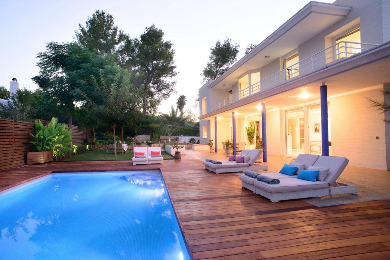Sala Villa