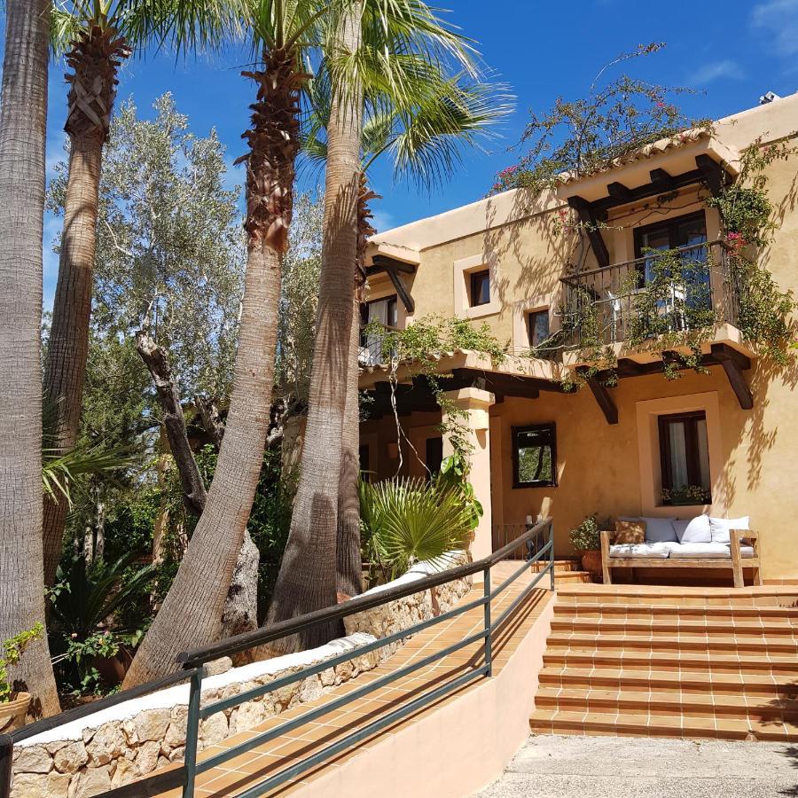 Casa Naya Rural * Sant Llorenç de Balàfia
