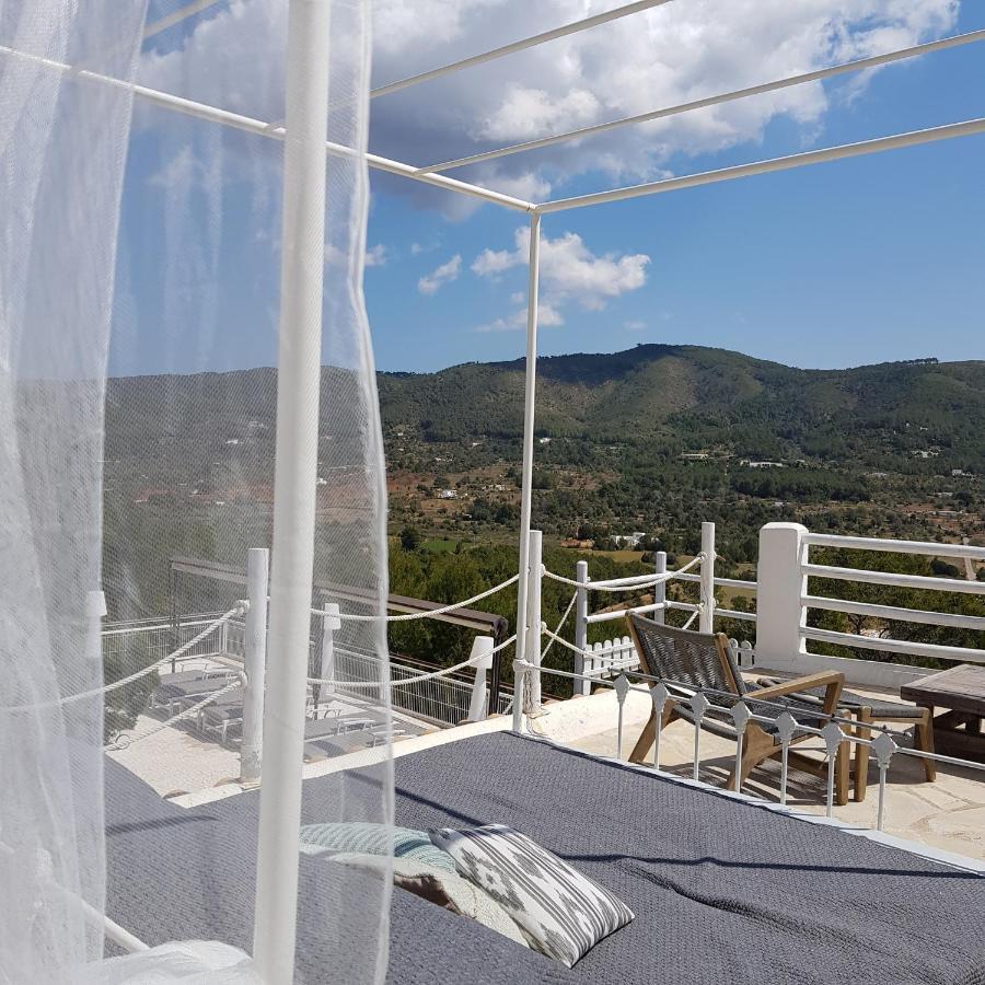 Casa Naya Rural * Sant Llorenç de Balàfia