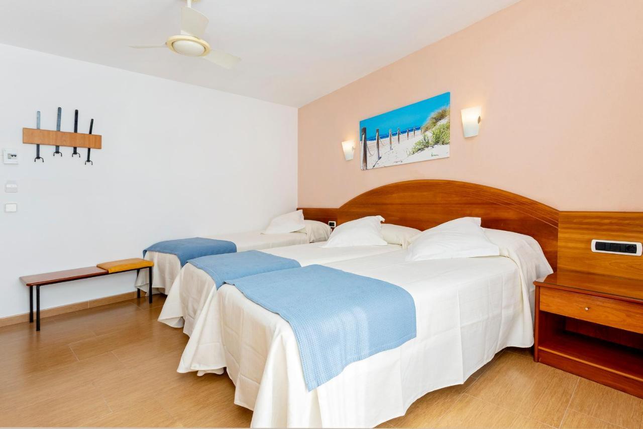 Manolita San Antonio (Ibiza)