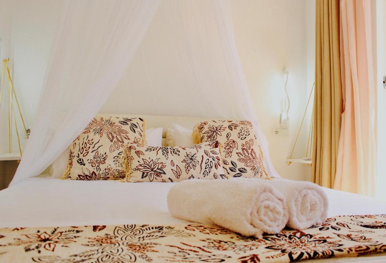 Casa Klod Holiday home *