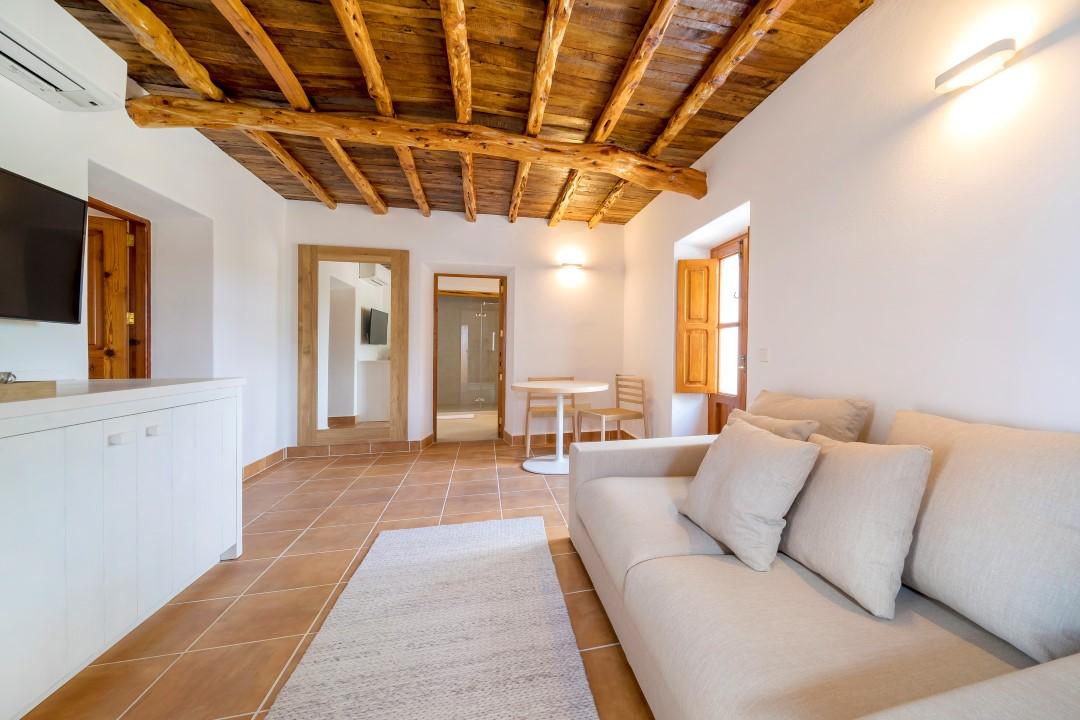 Toni Xumeu - Adults Only Bauernhof Cala Llonga (Ibiza)