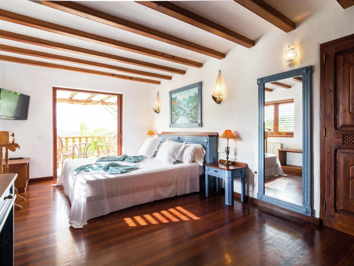 Cozy In With Private Pool Ferienhaus