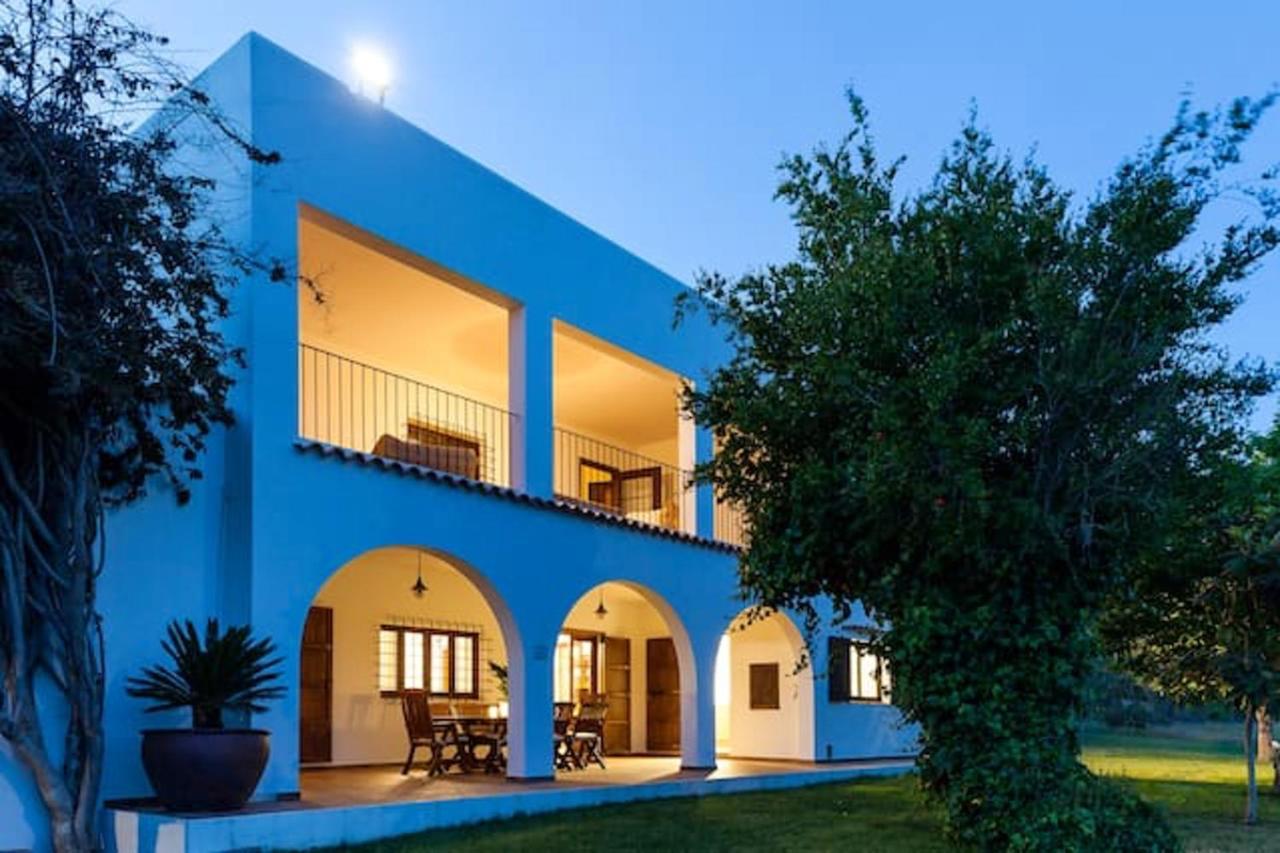 4 Bedrooms Villa With Private Pool Furnished Terrace And Wifi At Islas Baleares 5 Km Away From The Beach San Antonio (Ibiza)