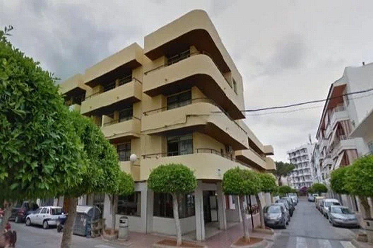 Amistat Island Ibiza - Juvenil Hostel *