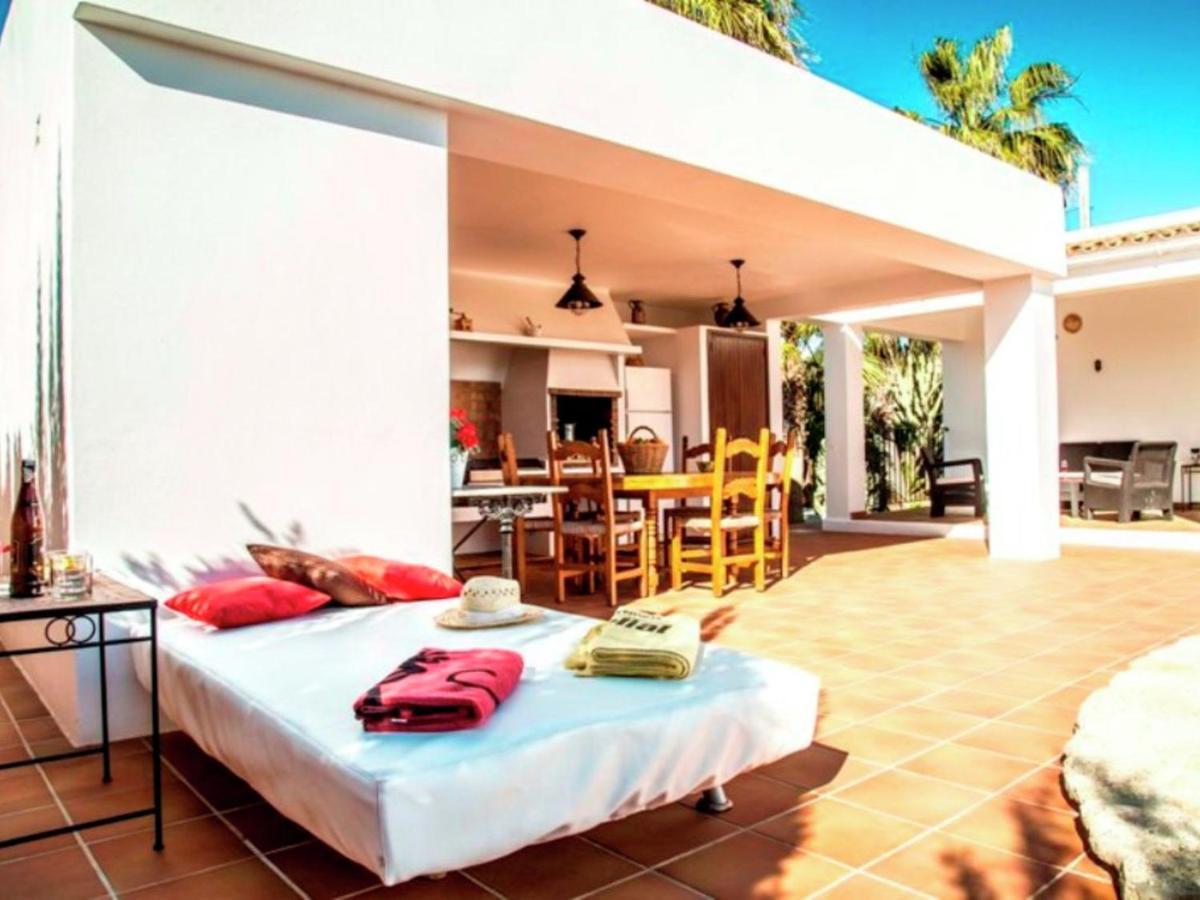 Ideally Located With Pool A Short Drive From Ibiza Town And The Beach Villa