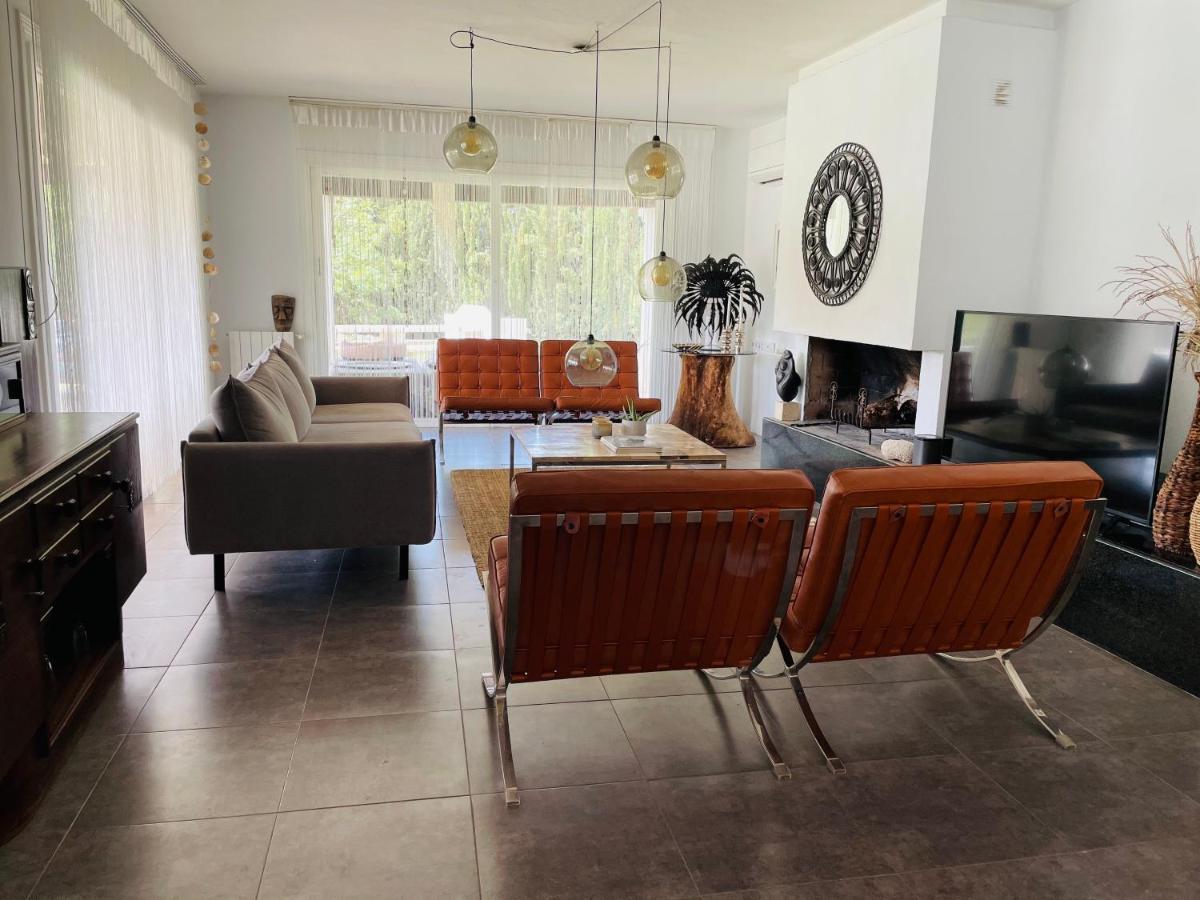 Justbeandbeibiza Bed & Breakfast